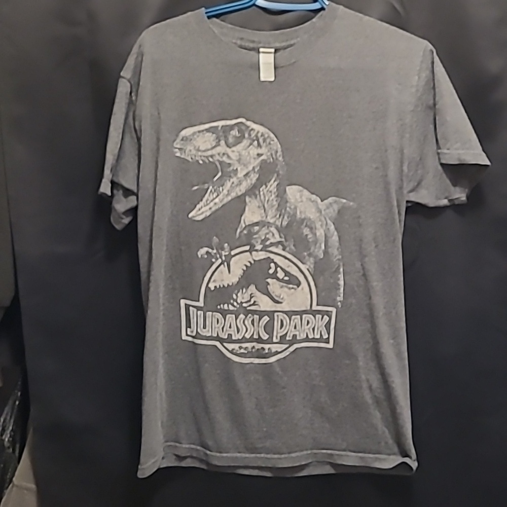 🦖Vintage Jurrasic park tee SIZE SMALL BY MARVEL